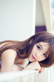 美女100%露全身